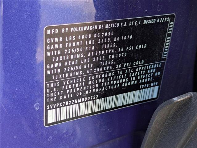 Used 2022 Volkswagen Taos SE w/ Panoramic Sunroof Package AWD/4WD image 25