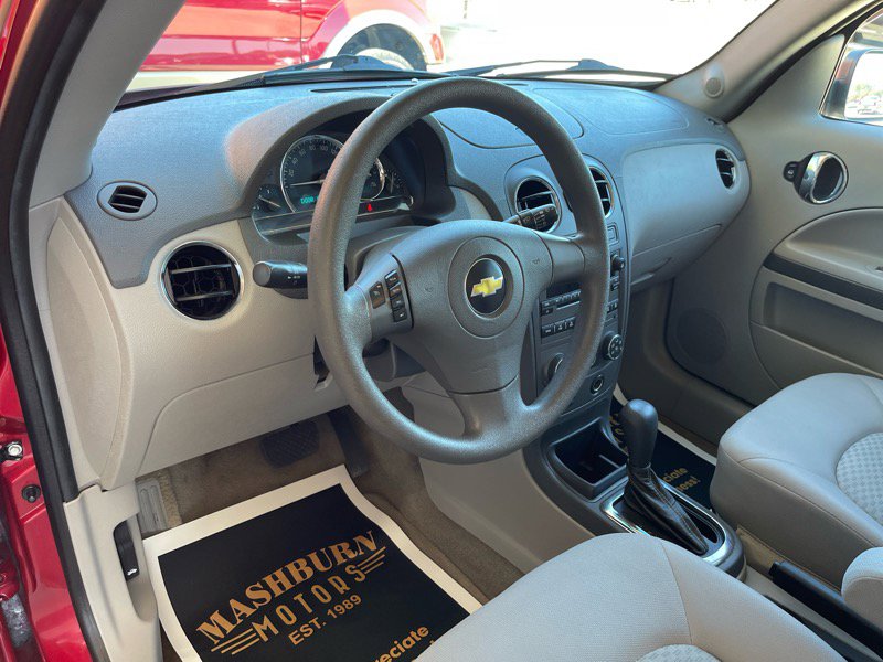 Used 2011 Chevrolet HHR LS image 27