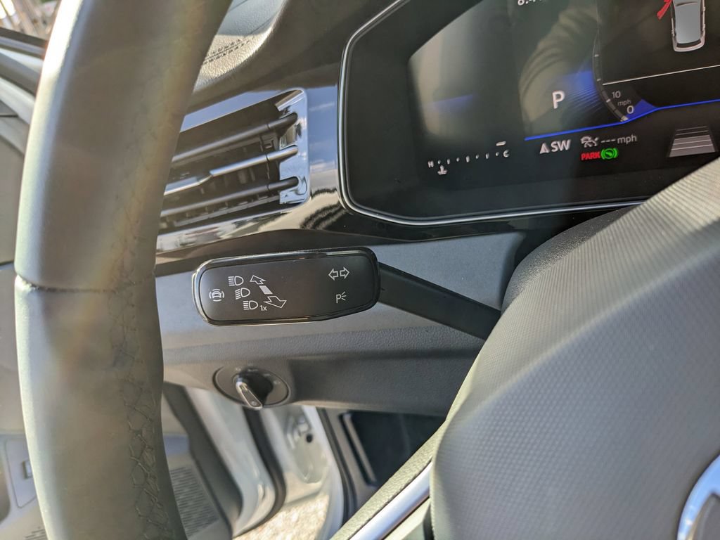 New 2026 Volkswagen Jetta SE FWD image 26