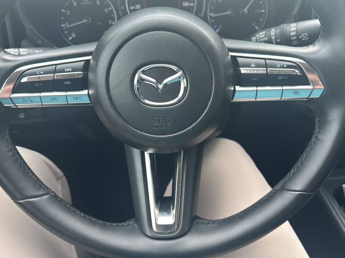 Used 2025 MAZDA CX-50 AWD 2.5 S w/ Premium Package image 12
