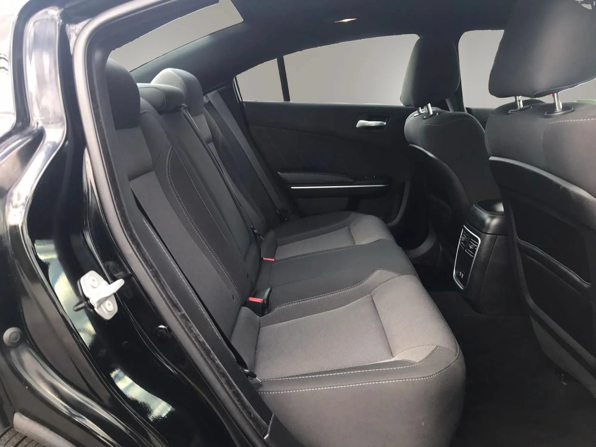 Used 2019 Dodge Charger SXT AWD/4WD image 46