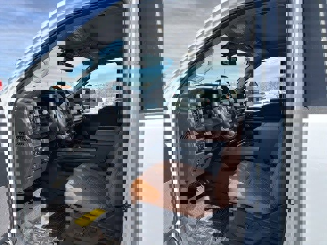 New 2026 Ford F250 Lariat w/ Black Appearance Package image 23