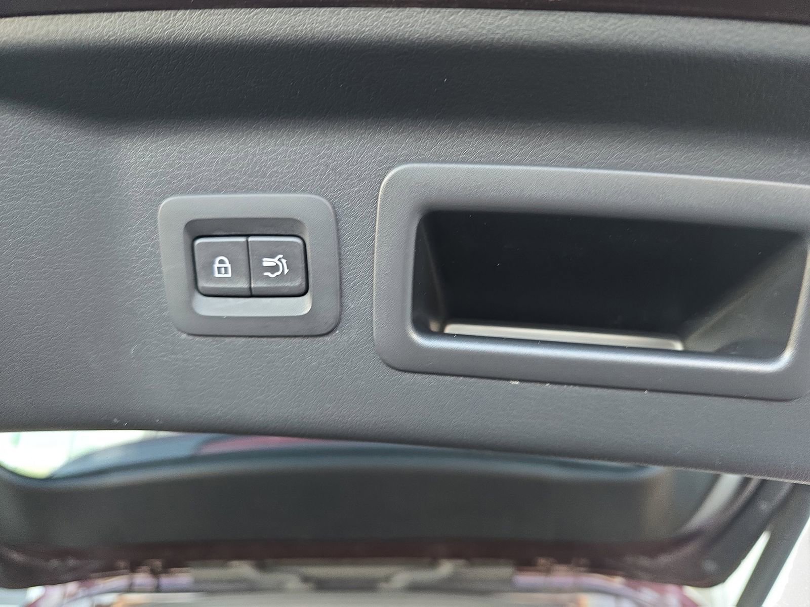 Used 2025 MAZDA CX-90 3.3 Turbo w/ Premium Sport Pkg image 17