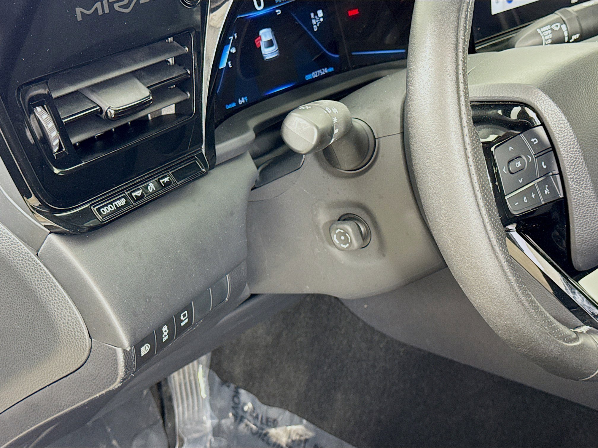 Used 2023 Toyota Mirai XLE w/ Advanced Technology Package image 10