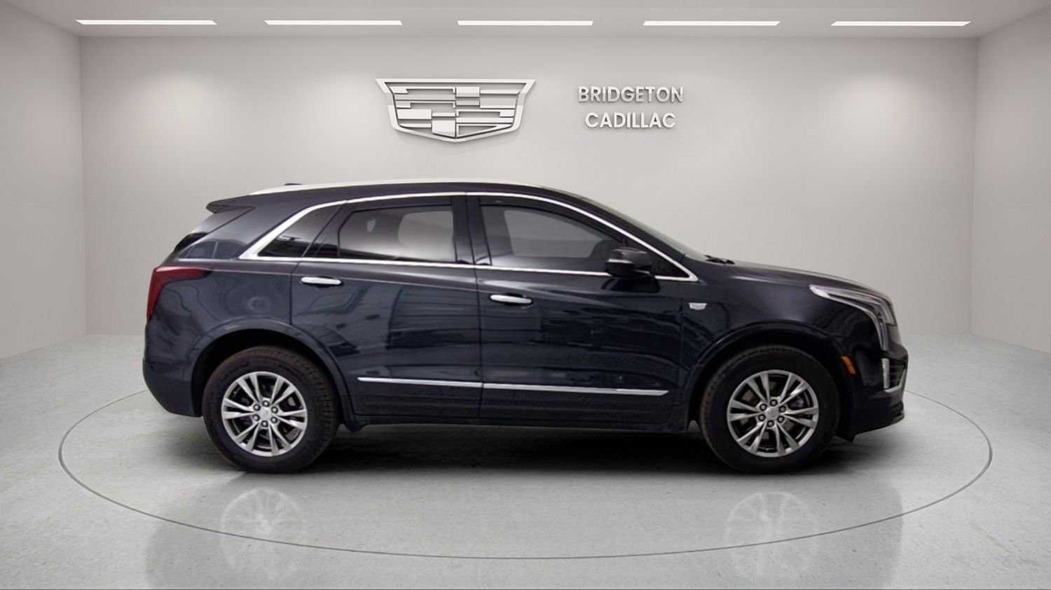 Used 2022 Cadillac XT5 Premium Luxury w/ Technology Package image 8