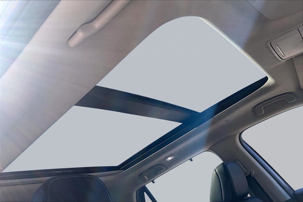 Used 2025 Honda Pilot Touring image 27