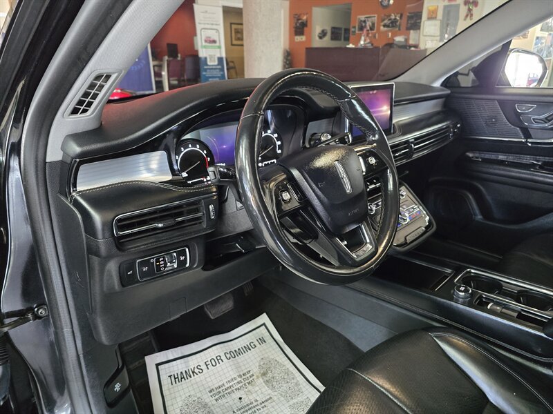 Used 2021 Lincoln Corsair AWD w/ Premium Package image 8