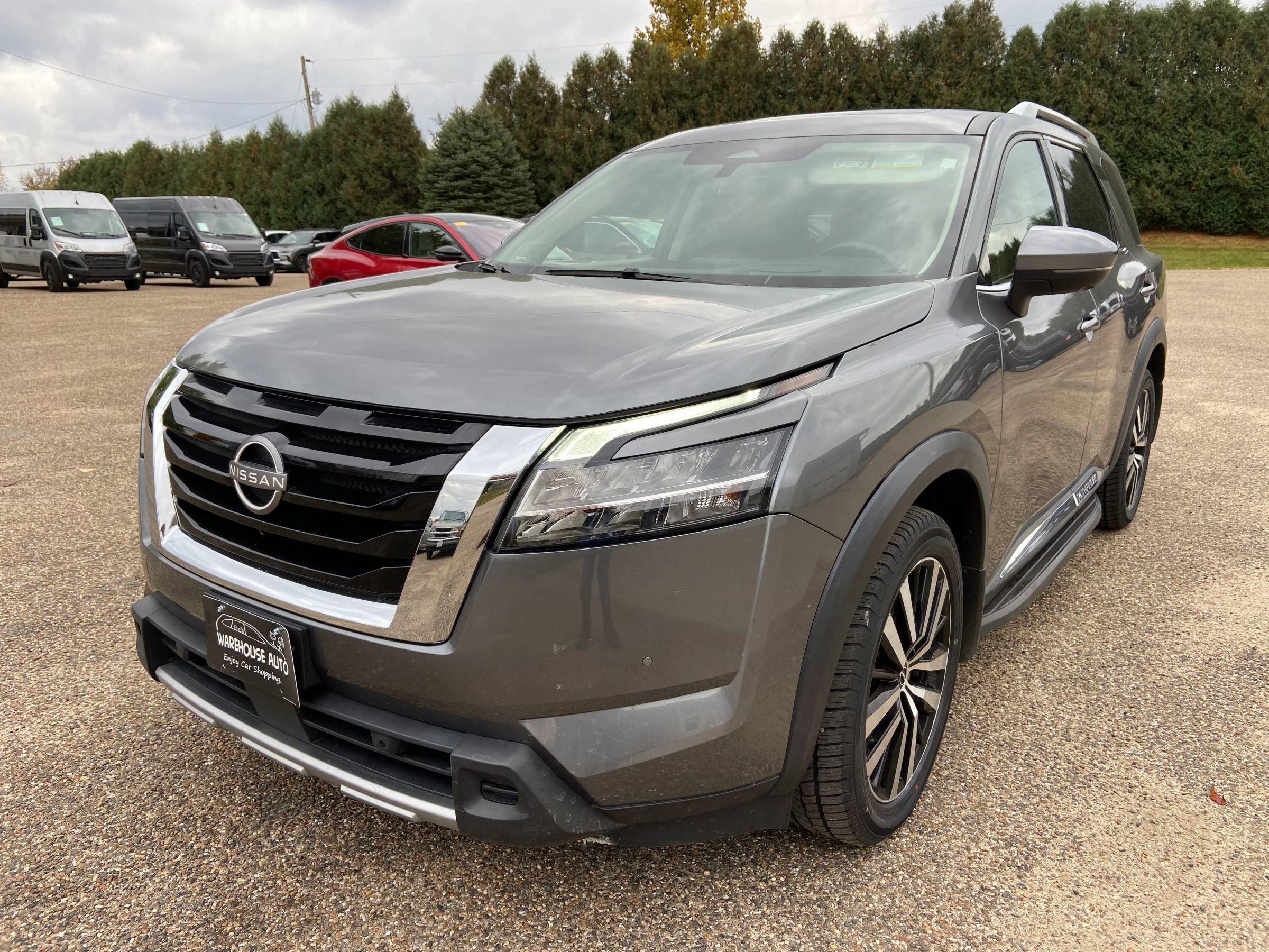 Used 2023 Nissan Pathfinder Platinum w/ Lighting Package (N93)