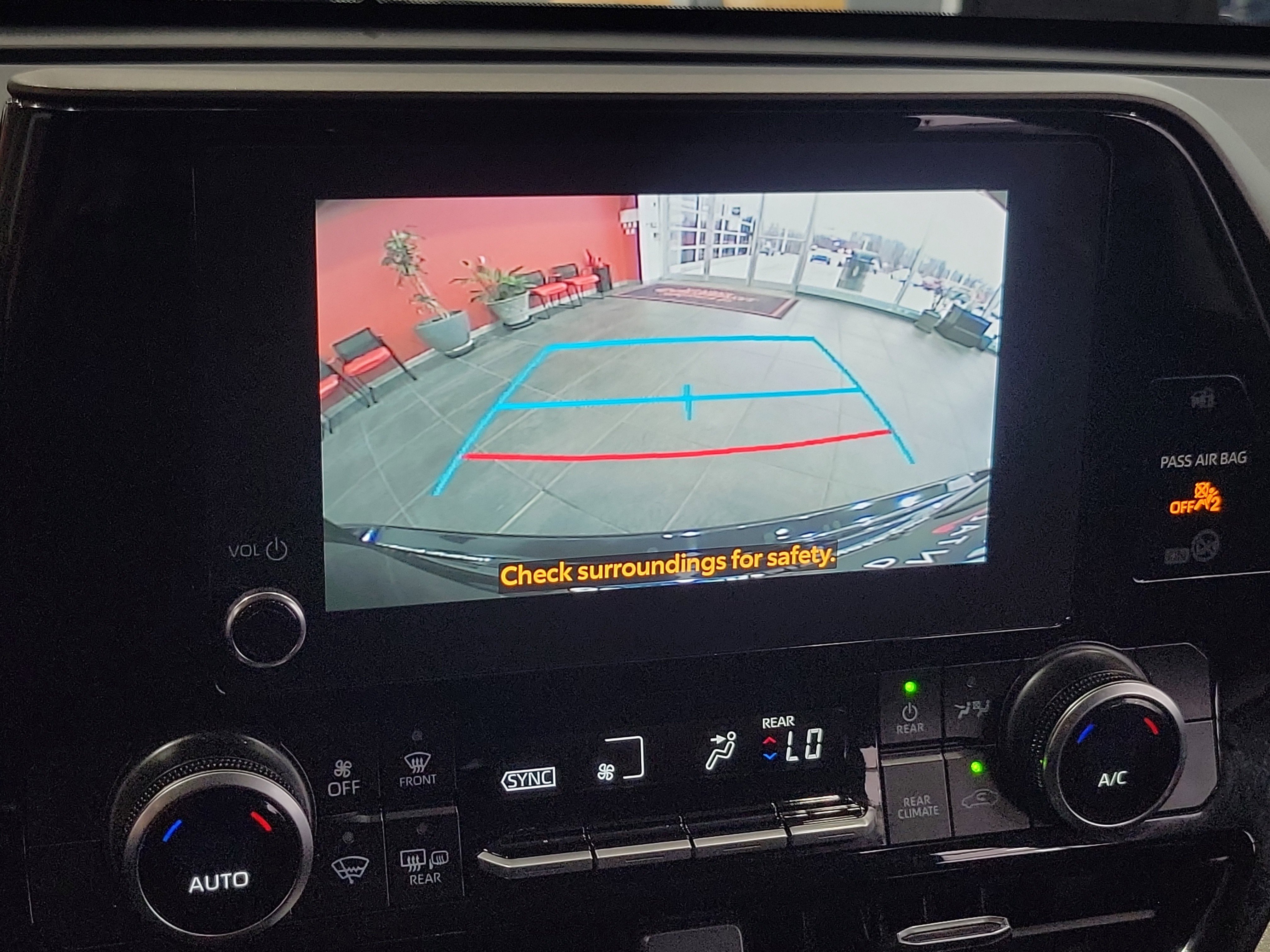 Certified 2025 Toyota Highlander LE image 29