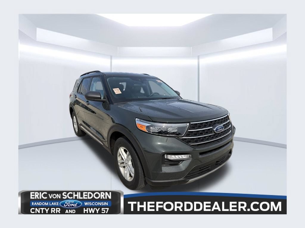 Used 2024 Ford Explorer XLT w/ Equipment Group 202A AWD/4WD image 1