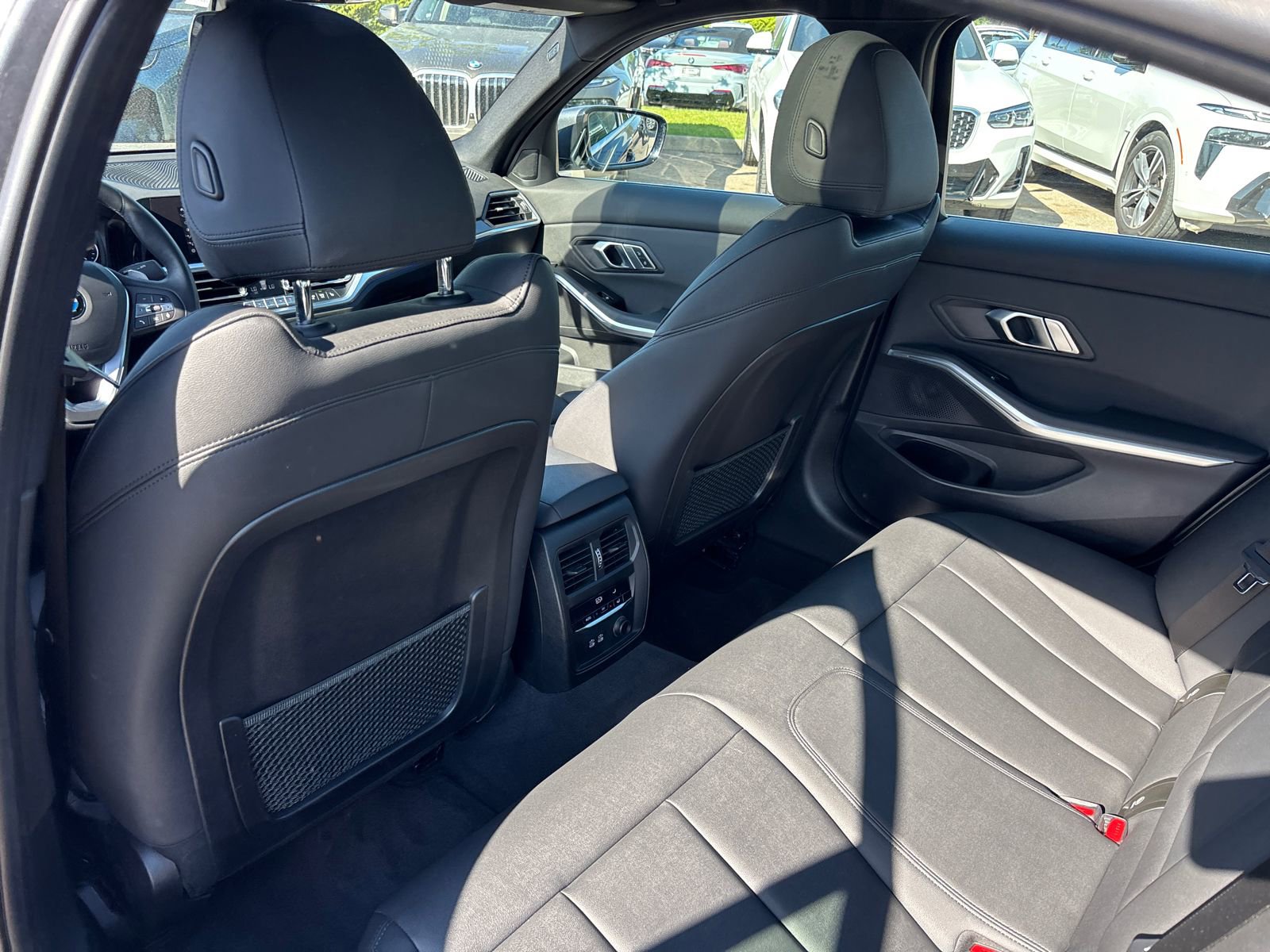 Used 2020 BMW 330i xDrive Sedan w/ Convenience Package AWD/4WD image 27