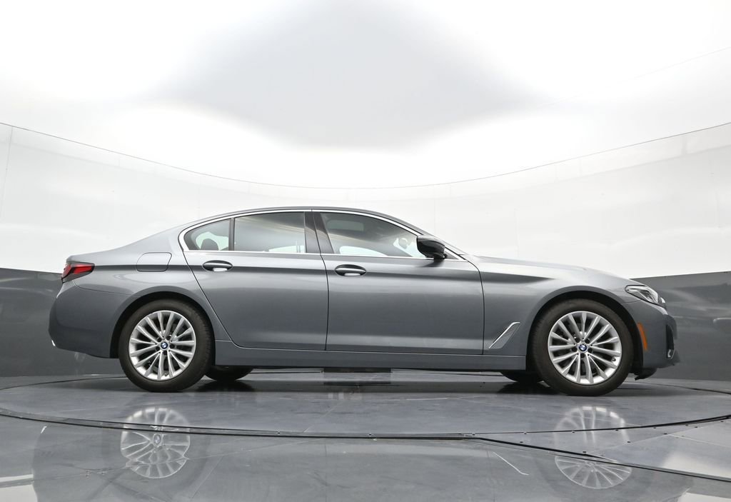 Used 2023 BMW 530i xDrive AWD/4WD image 27