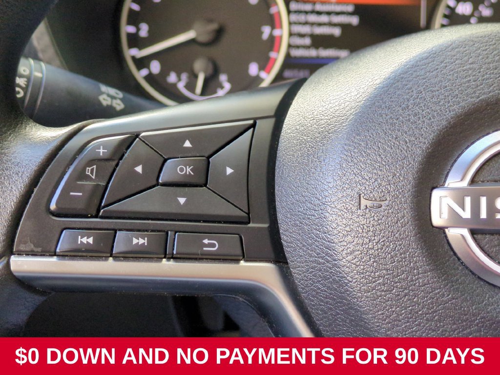Used 2025 Nissan Sentra SV FWD image 17