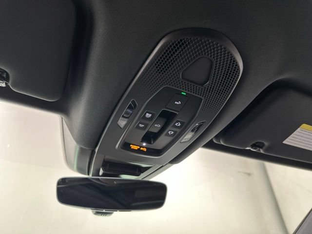 Used 2025 Porsche Cayenne S AWD/4WD image 29