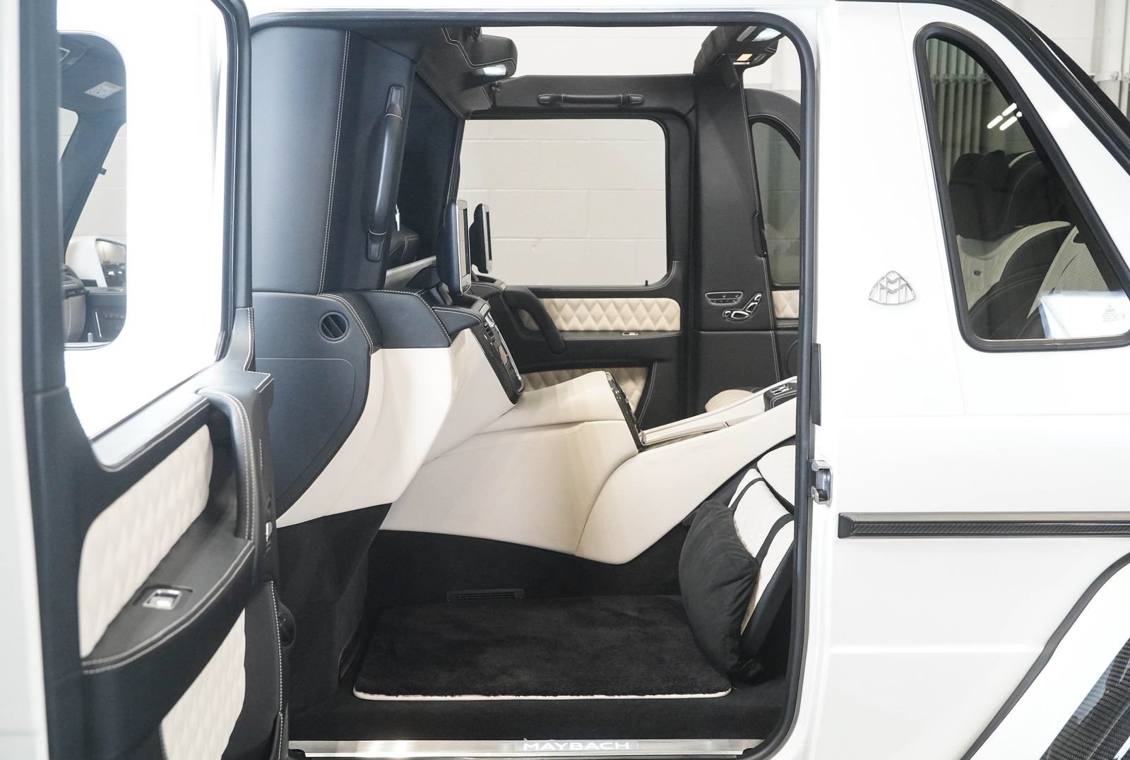 Used 2018 Mercedes-Benz Other Mercedes-Benz Models image 22