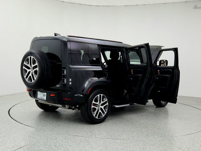 Used 2023 Land Rover Defender 110 X image 11