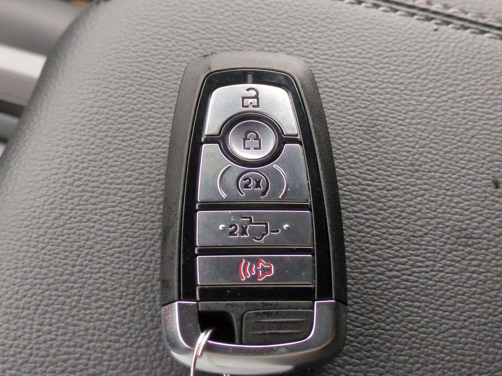 New 2026 Ford F350 Lariat w/ Chrome Package image 34