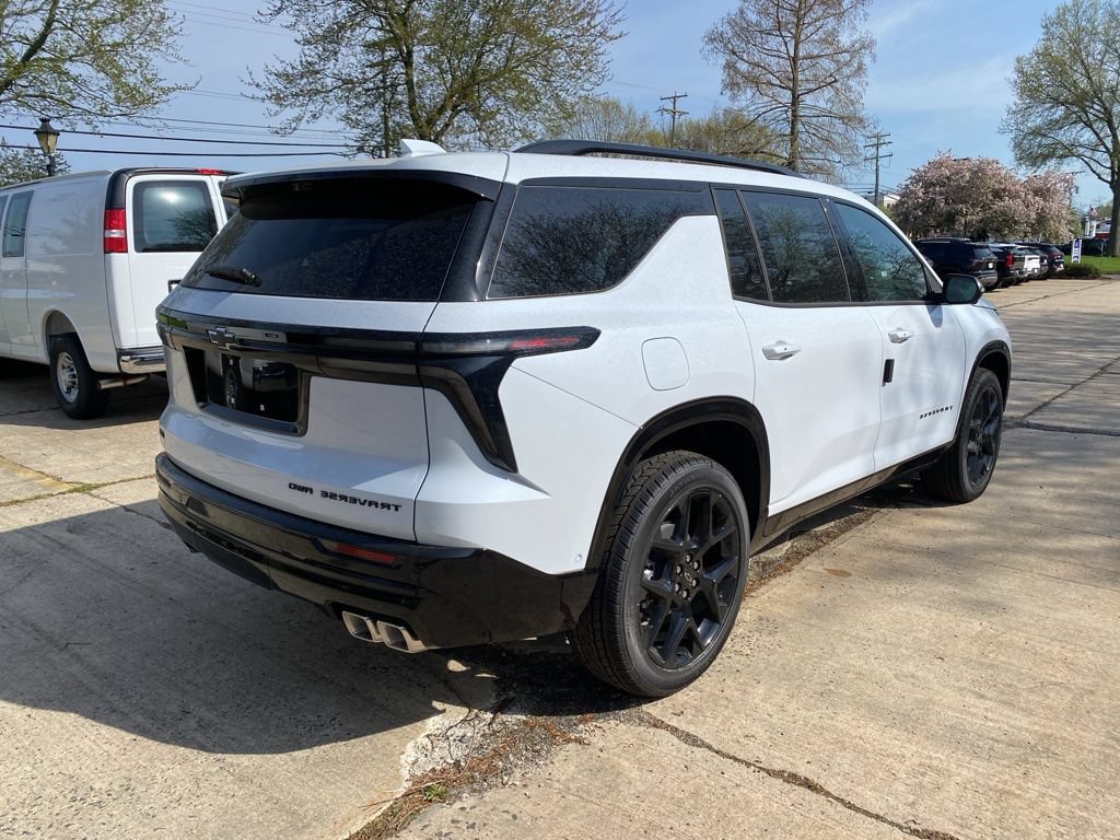 New 2026 Chevrolet Traverse RS w/ LPO, Floor Liner Package AWD/4WD image 4