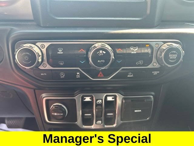 Used 2021 Jeep Wrangler Unlimited Sahara AWD/4WD image 23