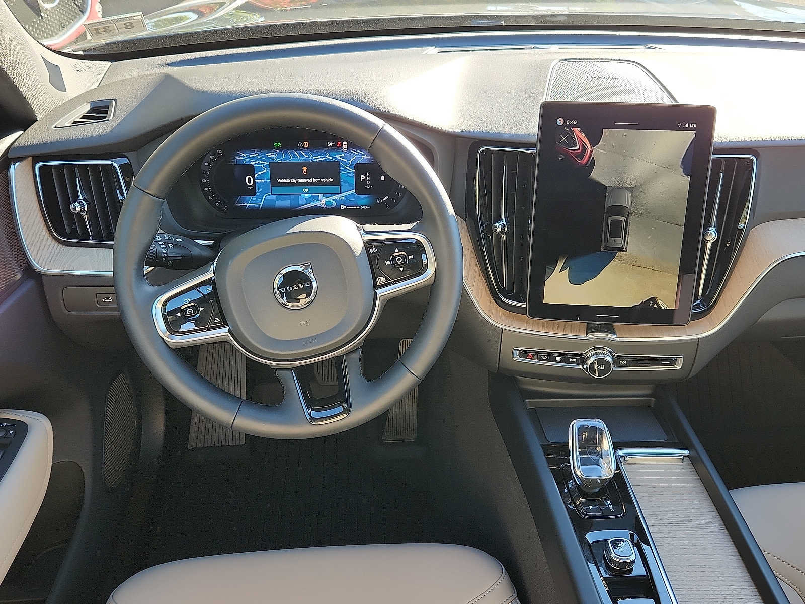 Used 2027 Volvo XC60 B5 Plus AWD/4WD image 11