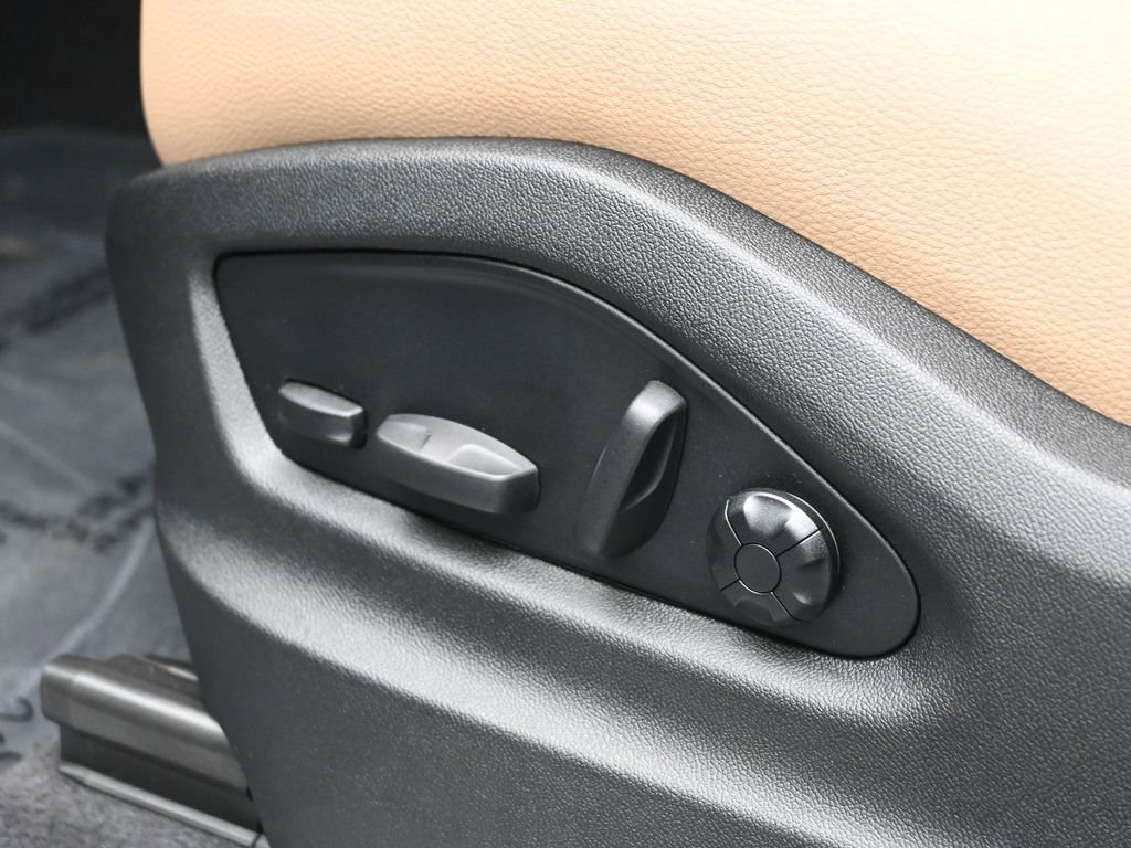 Used 2025 Porsche Cayenne E-Hybrid image 14