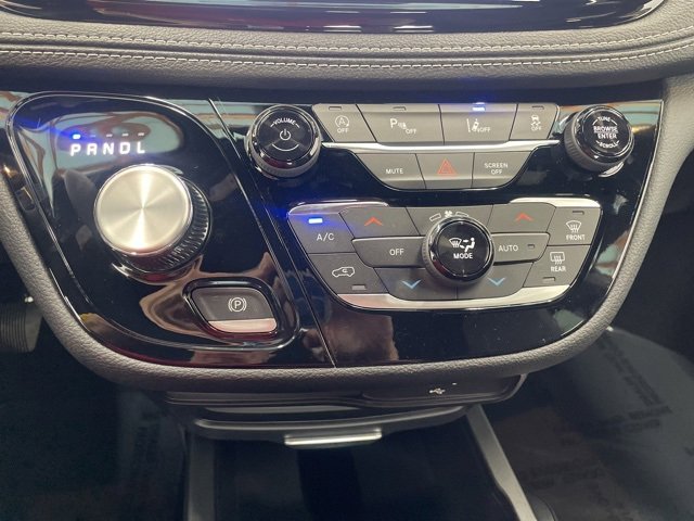 New 2026 Chrysler Pacifica Select image 22