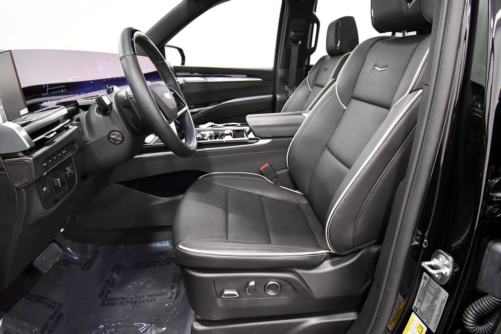 Used 2025 Cadillac Escalade Sport AWD/4WD image 14