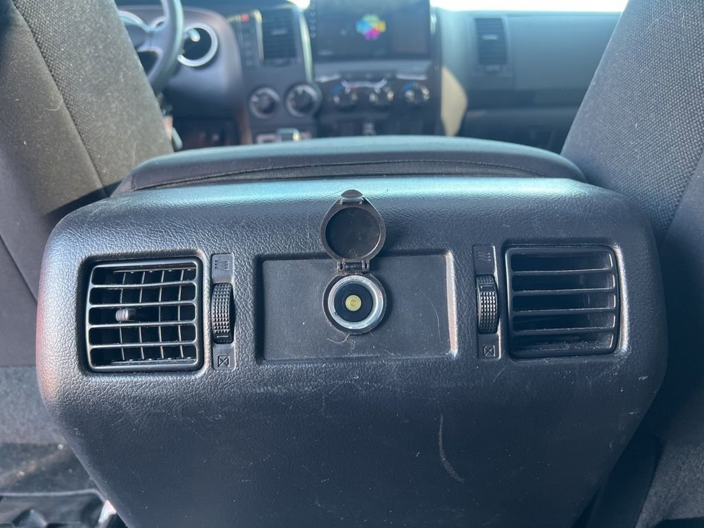 Used 2012 Toyota Tundra 4x4 CrewMax image 32