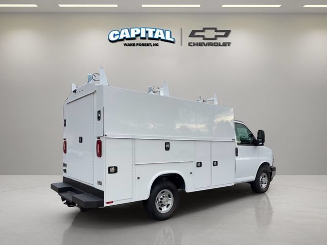 New 2025 Chevrolet Express 3500 w/ Power Convenience Package RWD image 5