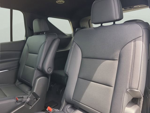 New 2026 Chevrolet Traverse LT image 9