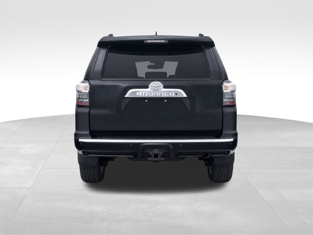 Used 2018 Toyota 4Runner Limited AWD/4WD image 9