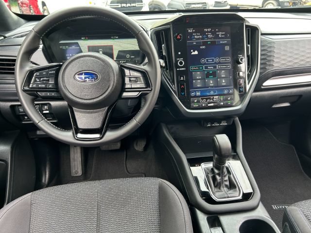 Used 2025 Subaru Forester Premium AWD/4WD image 11