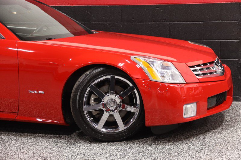 Used 2007 Cadillac XLR RWD image 4