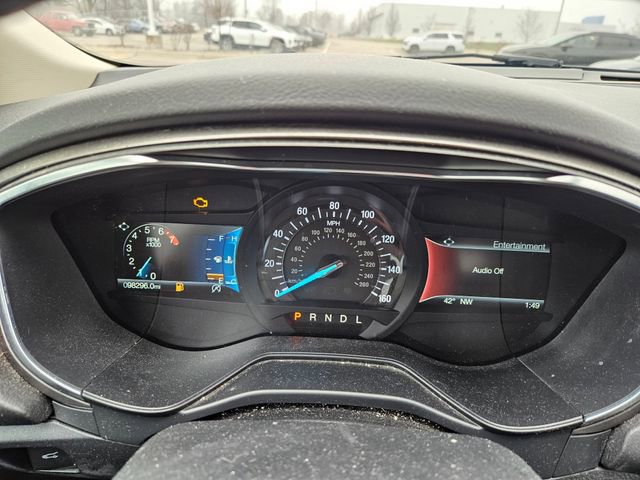 Used 2020 Ford Fusion SE image 16