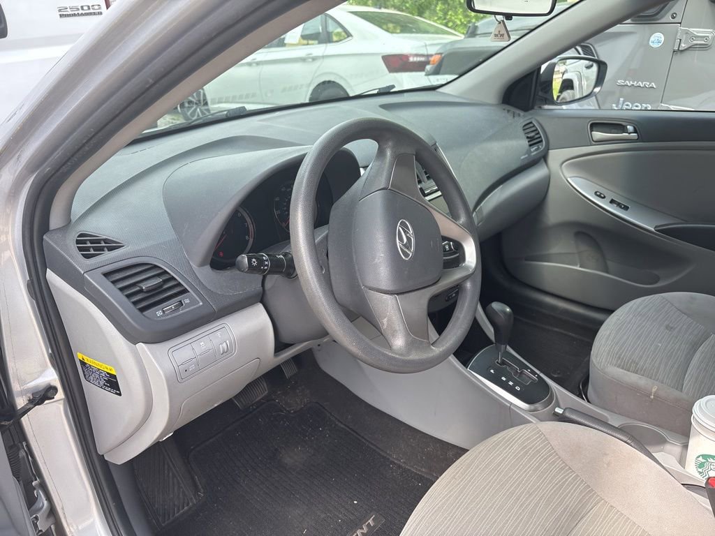 Used 2017 Hyundai Accent SE FWD image 9