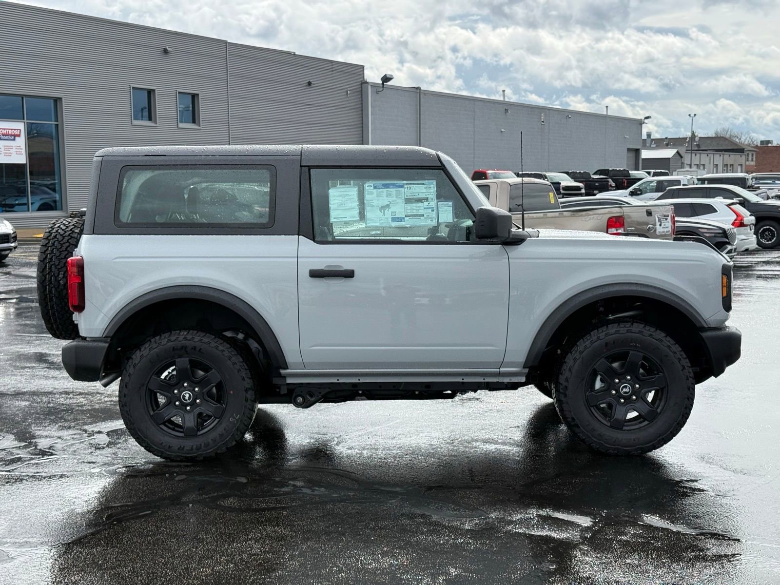 New 2026 Ford Bronco 2-Door image 7