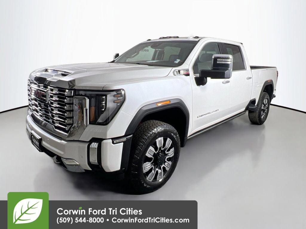 Used 2025 GMC Sierra 3500 Denali image 5