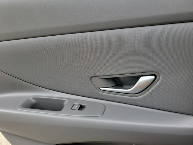 New 2026 Hyundai Elantra SEL Sport FWD image 22
