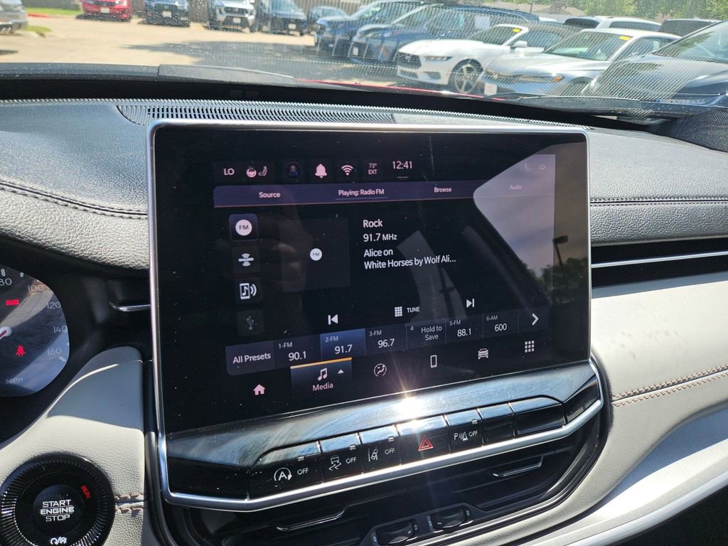 Used 2025 Jeep Compass Limited image 21