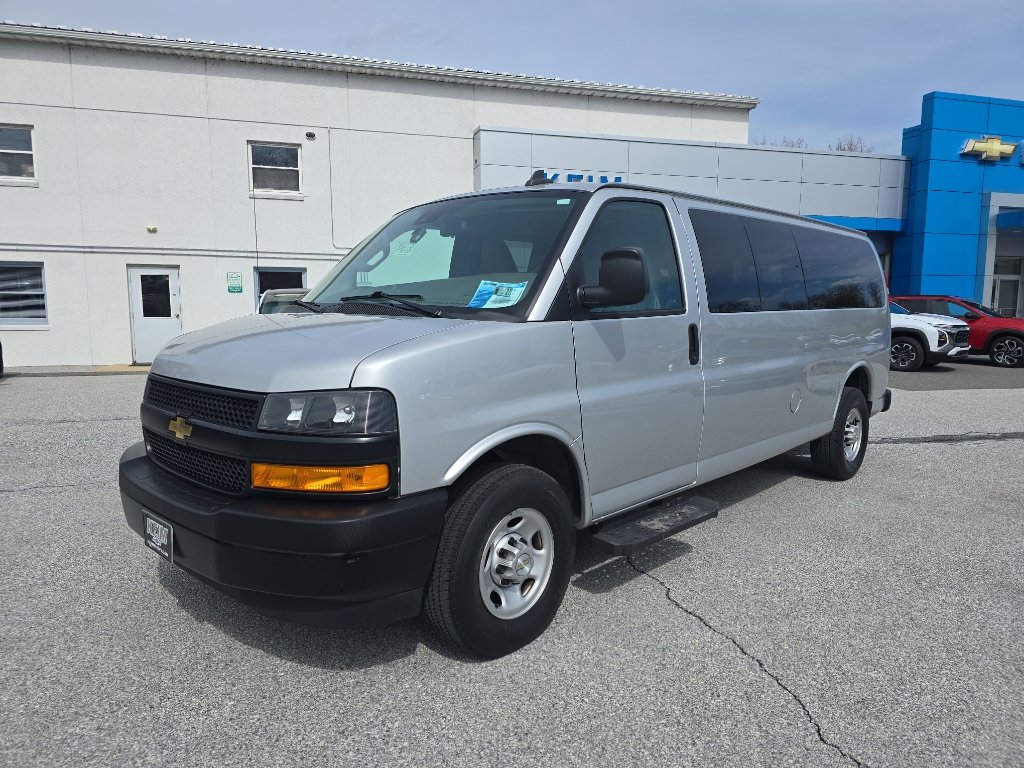 Used 2020 Chevrolet Express 3500 LS image 1