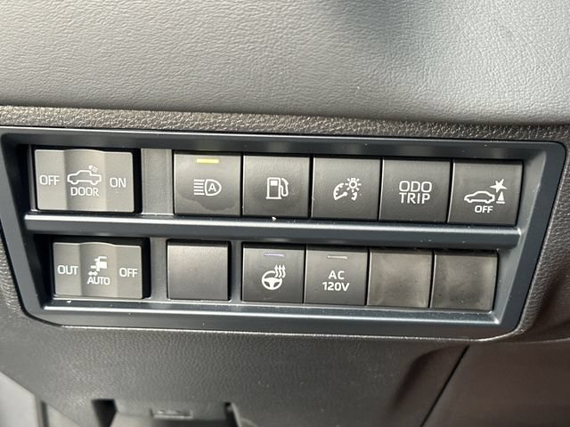 Used 2026 Toyota Tundra Platinum AWD/4WD image 22