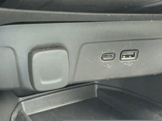 Used 2025 Chevrolet Trax ACTIV w/ Sunroof Package image 26