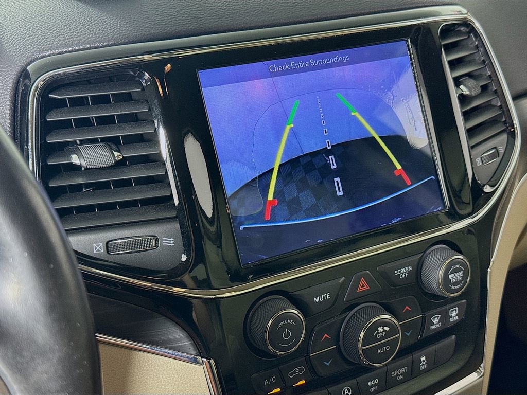 Used 2019 Jeep Grand Cherokee Limited AWD/4WD image 14
