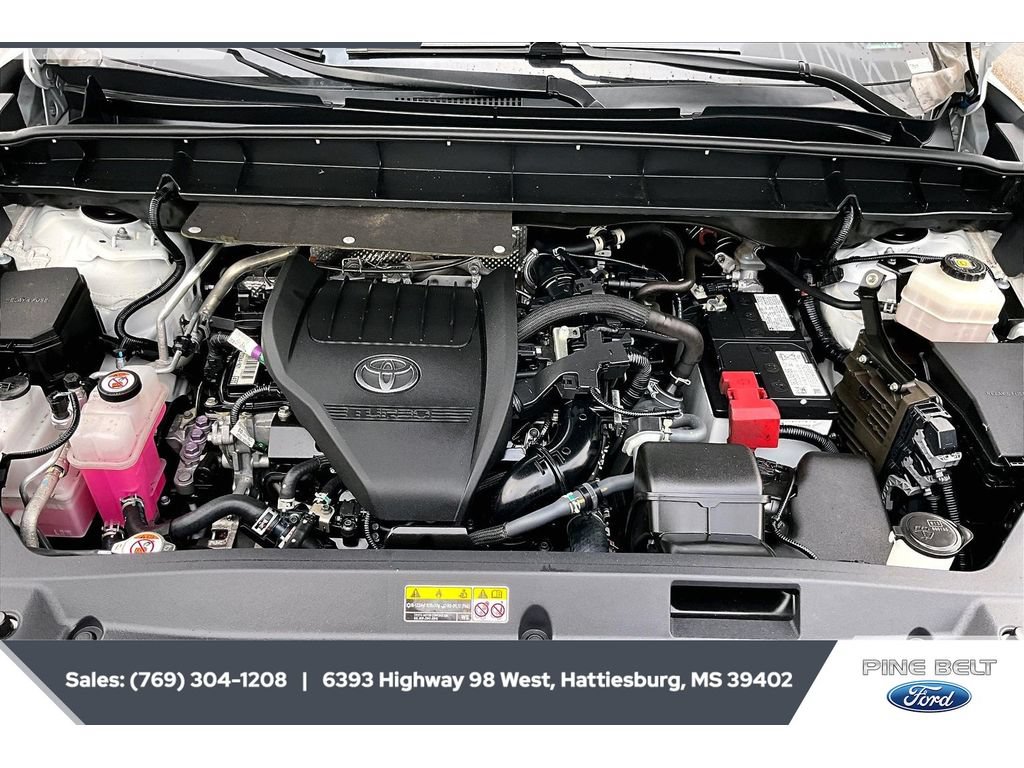 Used 2023 Toyota Highlander XLE FWD image 9