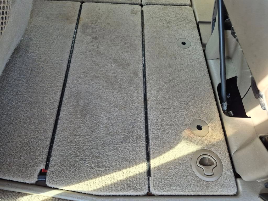 Used 2013 Chrysler Town & Country Touring image 12