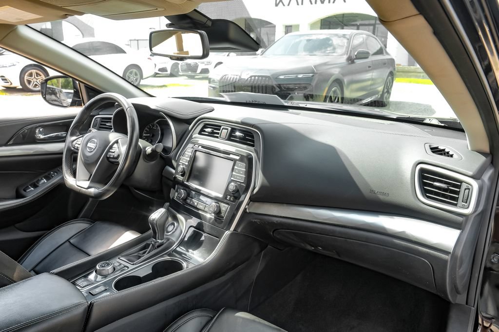 Used 2021 Nissan Maxima 3.5 SV w/ Floor Mat Group FWD image 9