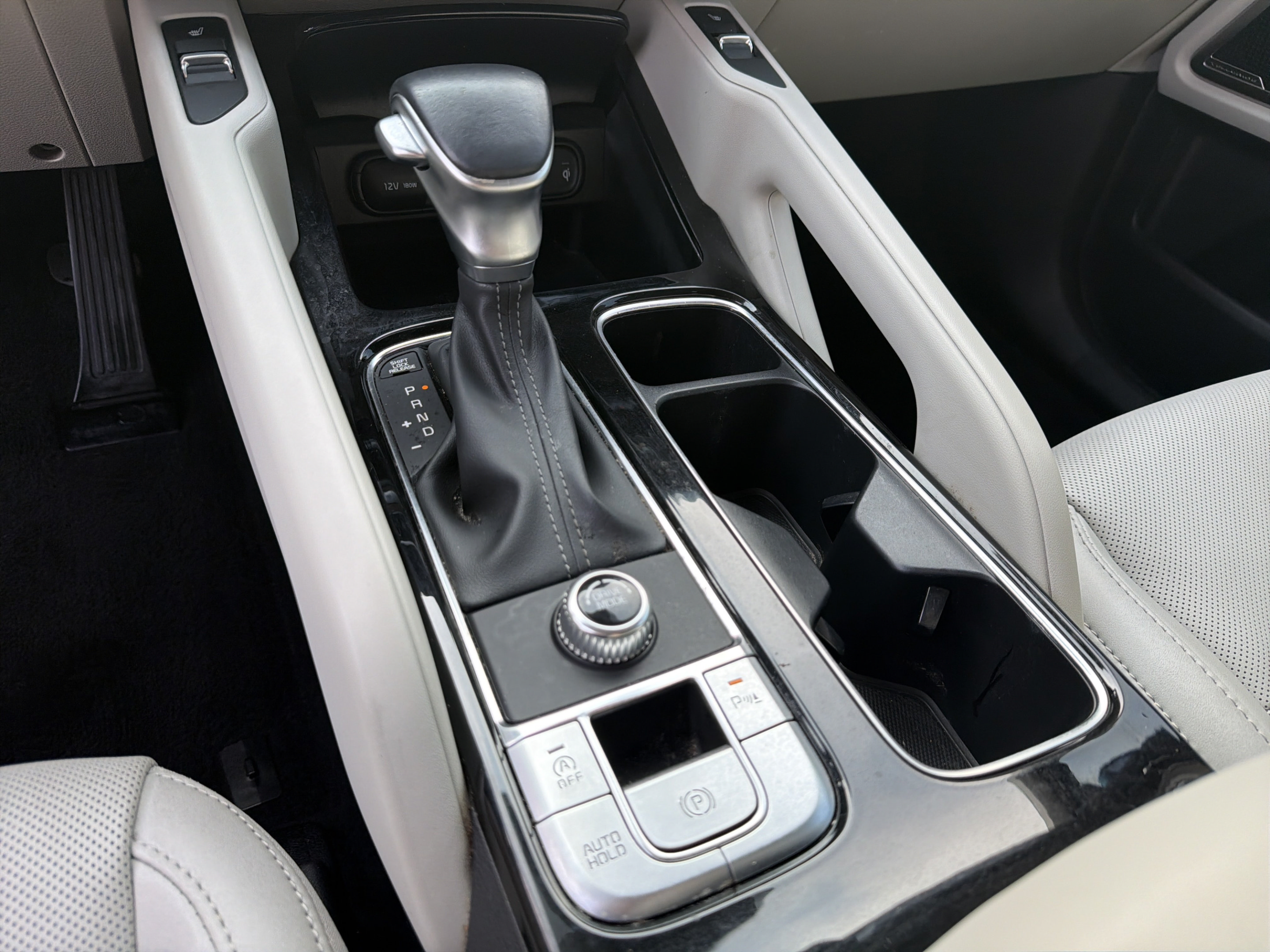 Certified 2024 Kia Telluride S w/ S Sunroof Package FWD image 20