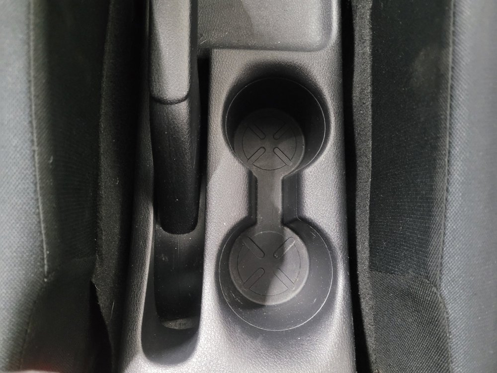 Used 2019 Nissan Kicks S image 26