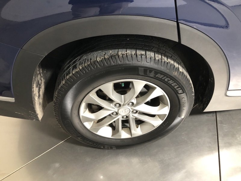 Used 2019 Hyundai Santa Fe SEL image 9