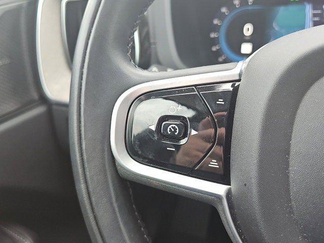 Used 2022 Volvo XC60 T8 Inscription w/ Advanced Package image 28